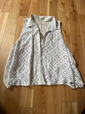 Hollister White Lace Button-Front Tank Top